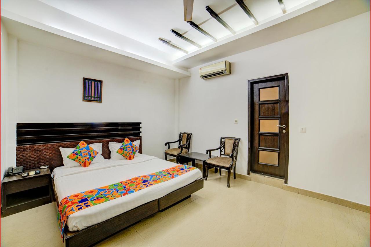 Fabhotel Exotica Greenpark Нью-Дели Экстерьер фото