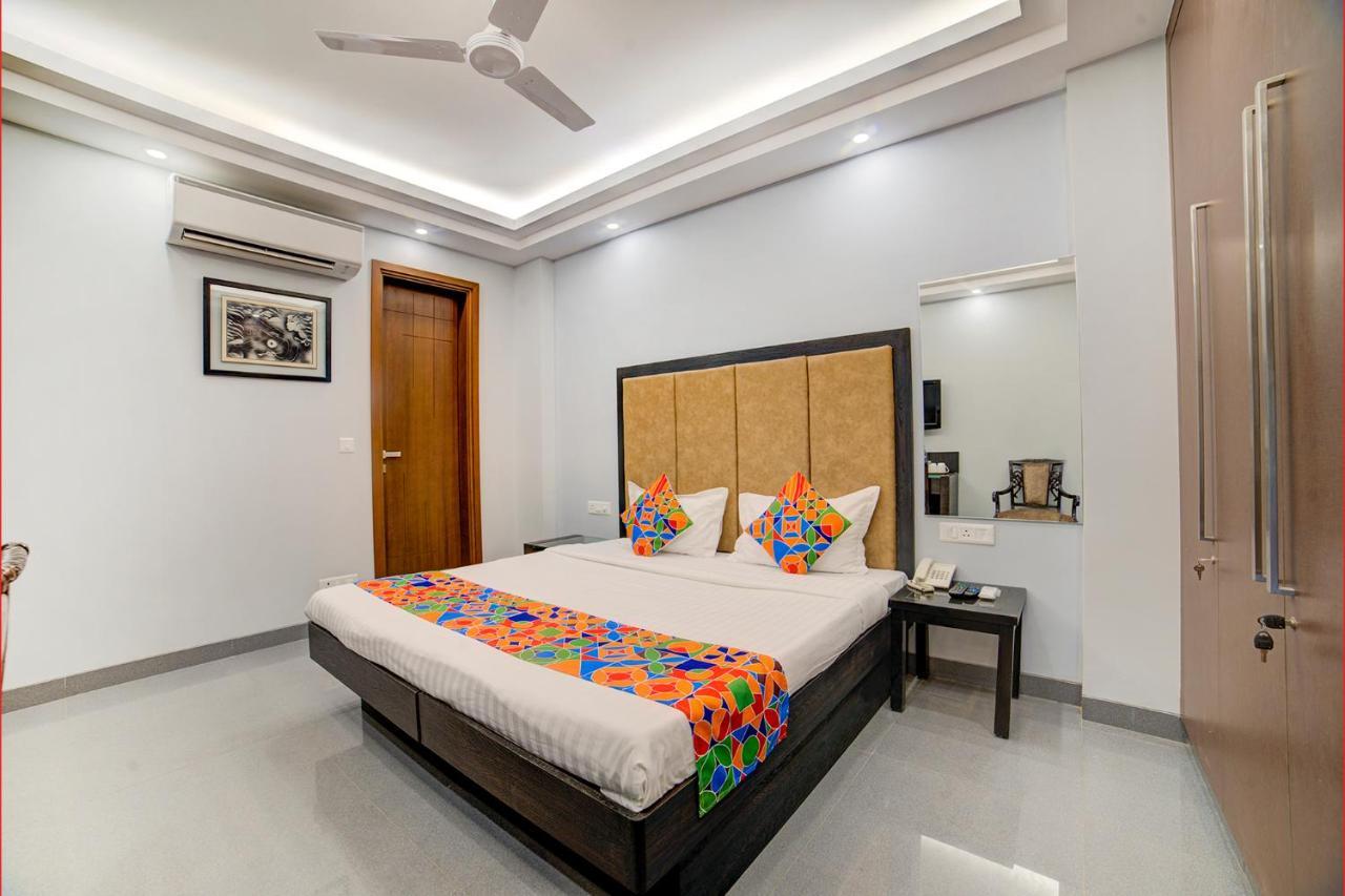 Fabhotel Exotica Greenpark Нью-Дели Экстерьер фото