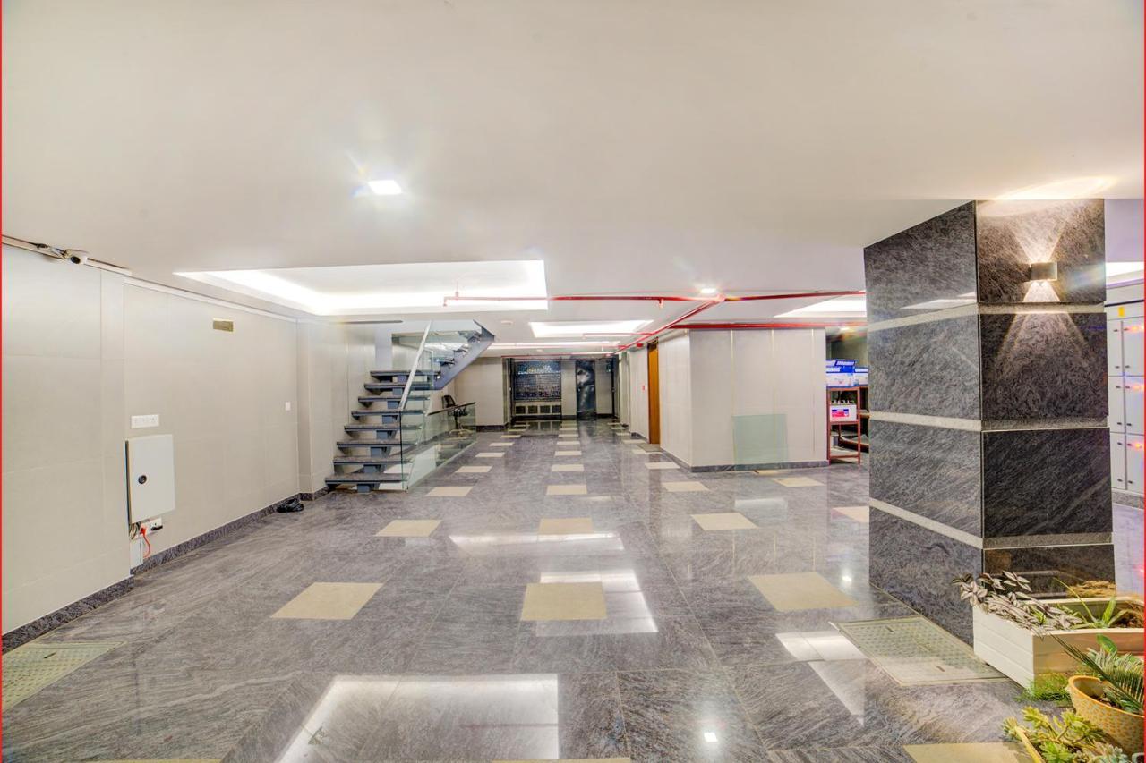 Fabhotel Exotica Greenpark Нью-Дели Экстерьер фото