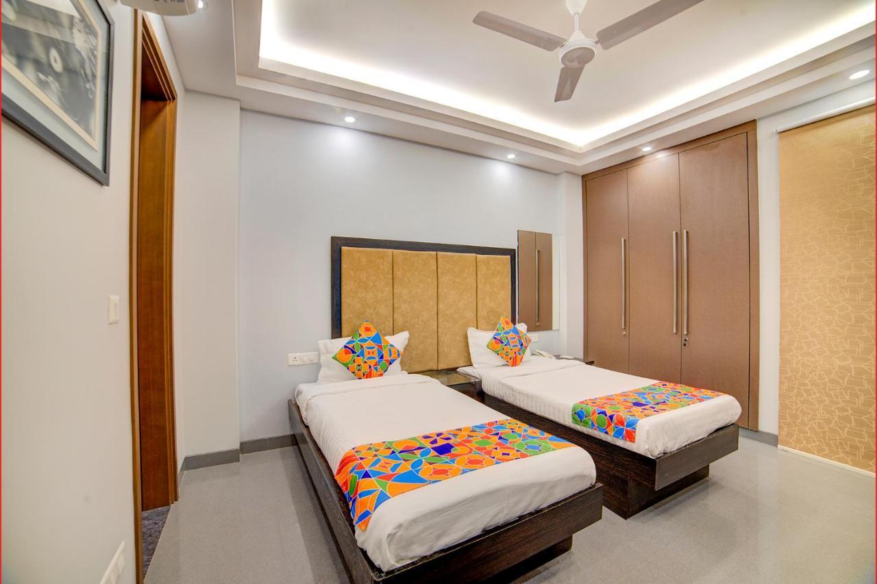 Fabhotel Exotica Greenpark Нью-Дели Экстерьер фото