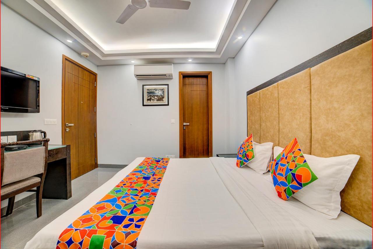 Fabhotel Exotica Greenpark Нью-Дели Экстерьер фото