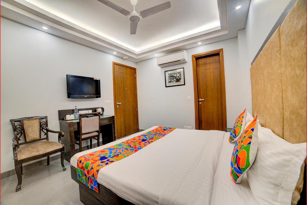 Fabhotel Exotica Greenpark Нью-Дели Экстерьер фото