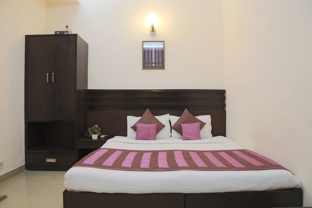 Fabhotel Exotica Greenpark Нью-Дели Экстерьер фото