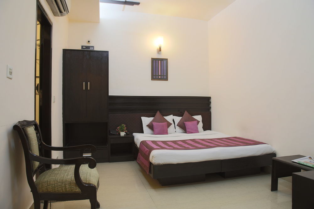 Fabhotel Exotica Greenpark Нью-Дели Экстерьер фото